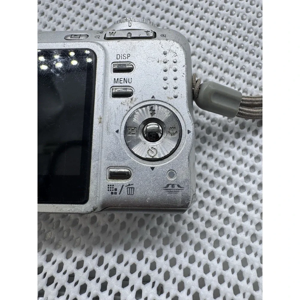 Sony Cyber-shot DSC-S700 7.2MP Digital Camera Silver Parts Repair Not Working